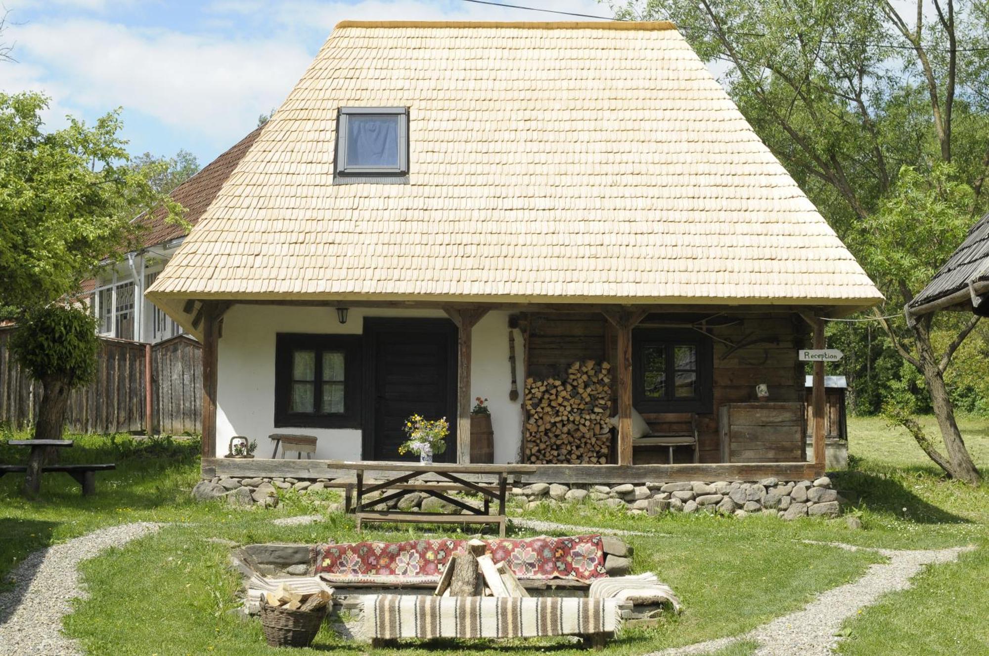 The Village Pension Breb Exterior foto