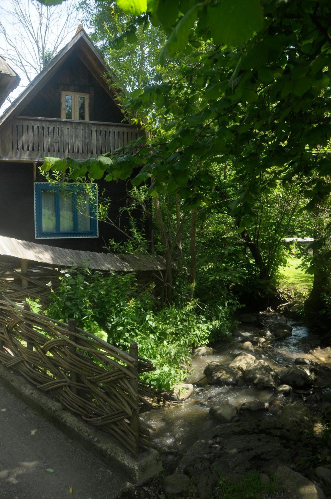 The Village Pension Breb Exterior foto